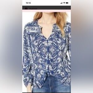 Lucky  brand long  sleeves top